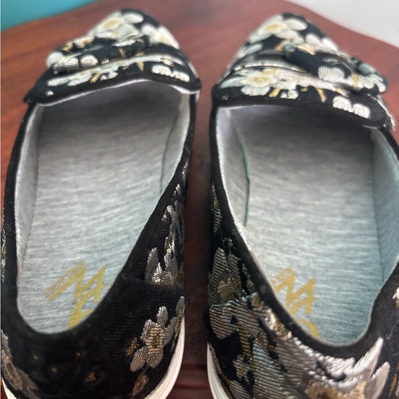 Nine West Black Floral Loafers Size 7 - Picture 6 of 10